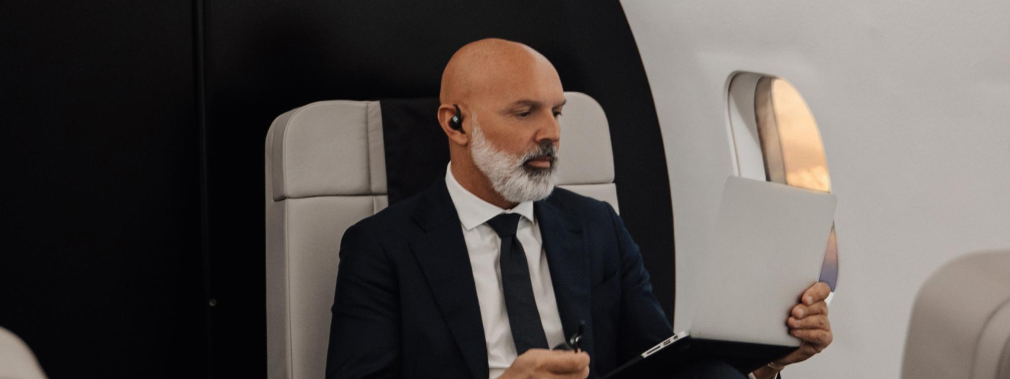 kann man im Flugzeug Bluetooth-Kopfhörer be