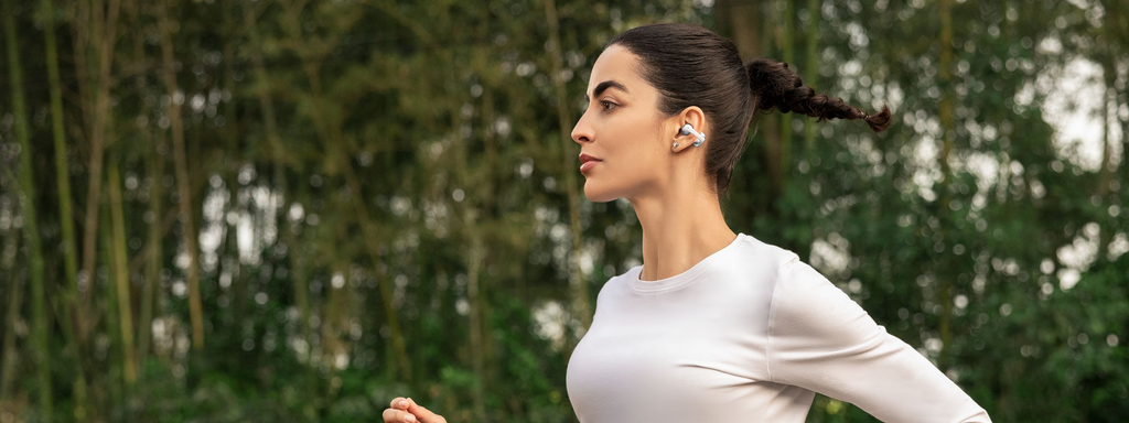 Der Sommer beginnt hier: Aktiv bleiben mit den Open-Ear-Kopfhörern von Shokz