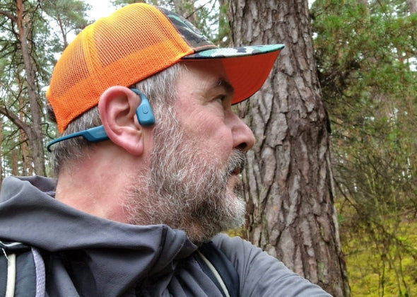 Produkttest des Shokz OpenRun Pro Knochenschall-Kopfhörers im Wanderkontext
